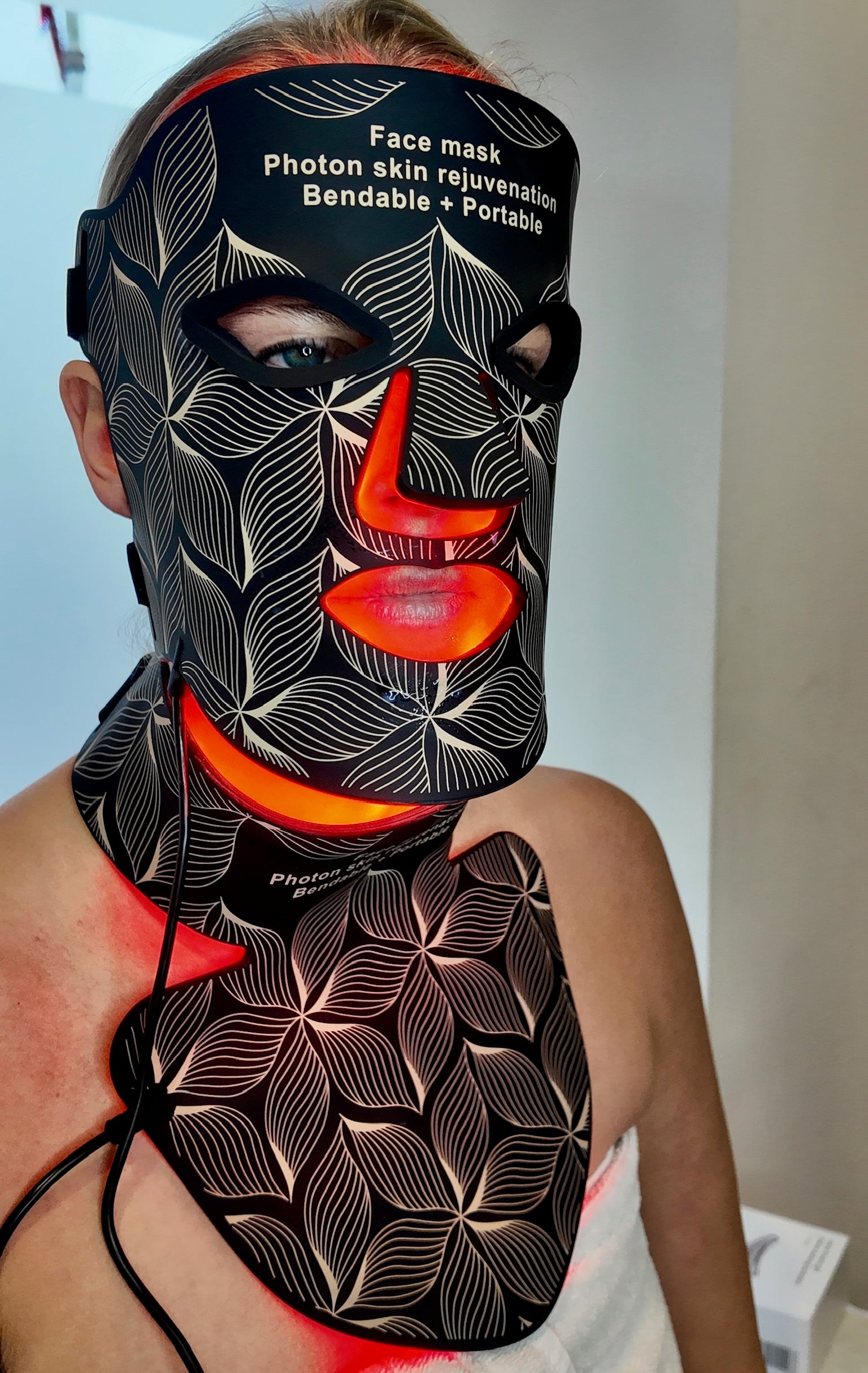 LED Rejuvenation Mask